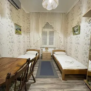 https://miniapartamentskv.marianskelaznehotels.net