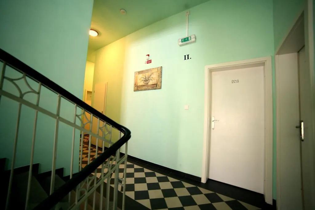 Hotel Leon